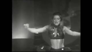 Tu es le soleil Music Video