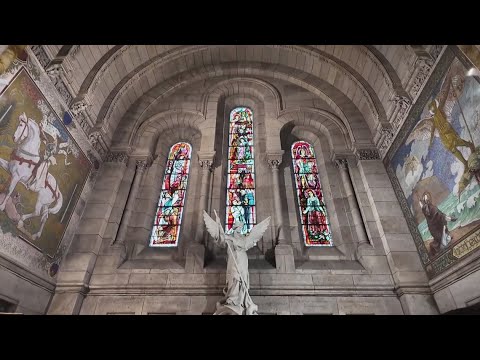 Rene in Paris: Take a look inside the historic Sacré-Coeur Basilica