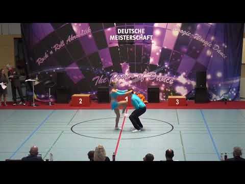 DM 2021, B-Klasse Finale Akrobatik Maximilian Senftleben und Julia Forberger