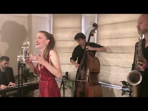 Female Jazz Singer Hire London - Musicians Inc