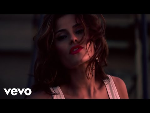 Nelly Furtado - Maneater (US Version) (Official Music Video)