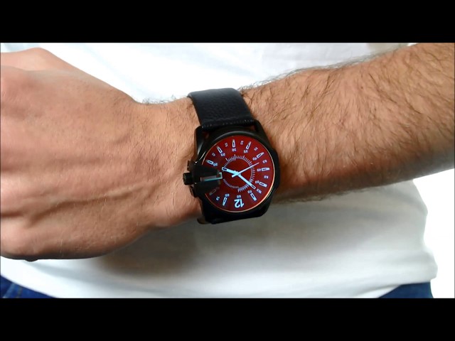 Vídeo relacionado con Diesel Reloj Master Chief Series para Hombre, movimiento de fecha a tres agujas con correa de acero inoxidable o piel, Marrón oscuro y tono plata, 46 mm