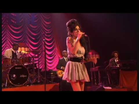 Amy Winehouse - Me & Mr. Jones - Live HD