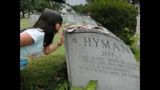 joey ramone grave