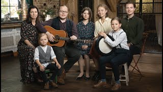 Angelo Kelly &amp; Family - Country Roads