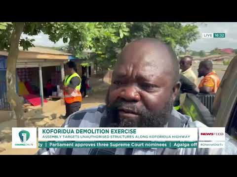 New Juaben South Demolishes Unauthorised Structures Along Koforidua Highway
