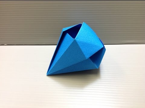 Daily Origami: 120 - Windeggo