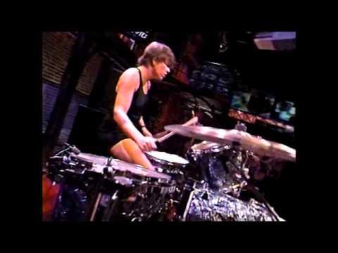 Thumbnail for Babes In Toyland - Sweet '69  (Live in MTV's Studio 1995)