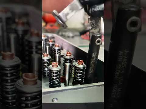 Assembling A Detroit Diesel 6V92 Cylinder Head