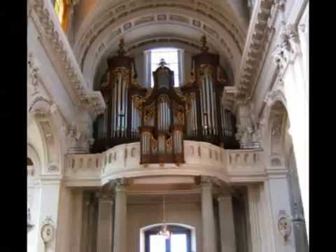 MicheMalou - "Dona Nobis Pacem"