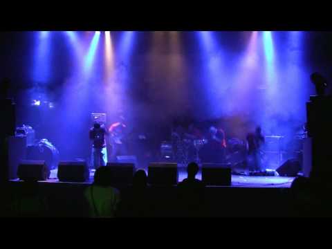 BADJOKE - Leitmotiv - HD 720p - Live @ French Connection, P60 Holland December 2008