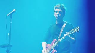 OASIS - SHOUT IT OUT LOUD