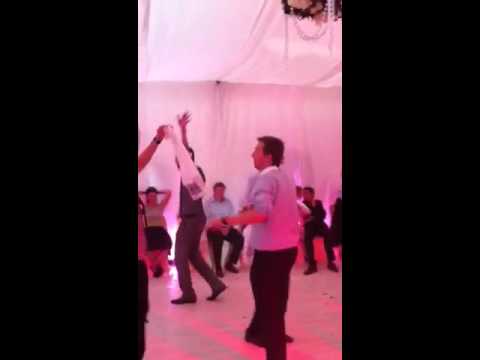 Toeigvlieglieken om alveracht 's meirens op et traafiest va