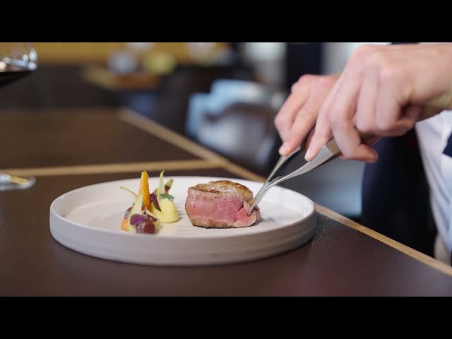 Vidéo teaser pour sknife Messer – vom Schmieden bis zum Schneiden