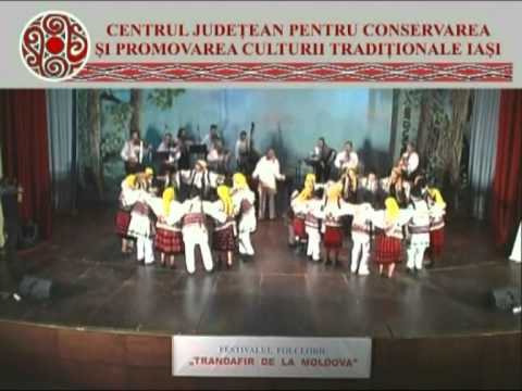 Formatia de dansuri traditionale de la Miroslovesti