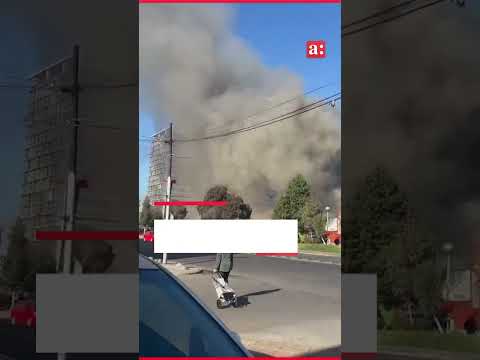 📻 #Ultimominuto |  Estación Central incendio genera problemas de tránsito en plena Alameda