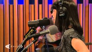 Kimbra performing &quot;Cameo Lover&quot; on KCRW