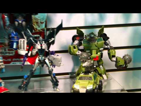 Transformers Prime Robots in Disguise Voyagers at Toy Fair 2012