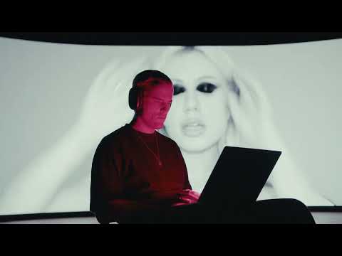 Devault - Behind the Wheel feat. Slayyyter [Ultra Records]