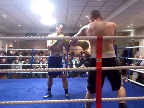 Darren Blackhurst v Luke Toner, boxing, 3rd feb 2013.