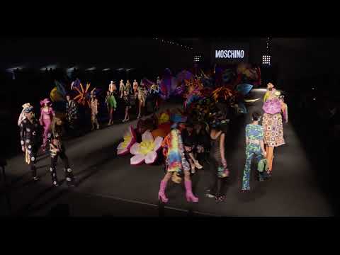 Moschino spring summer 2017 men's and resort collection fashion show