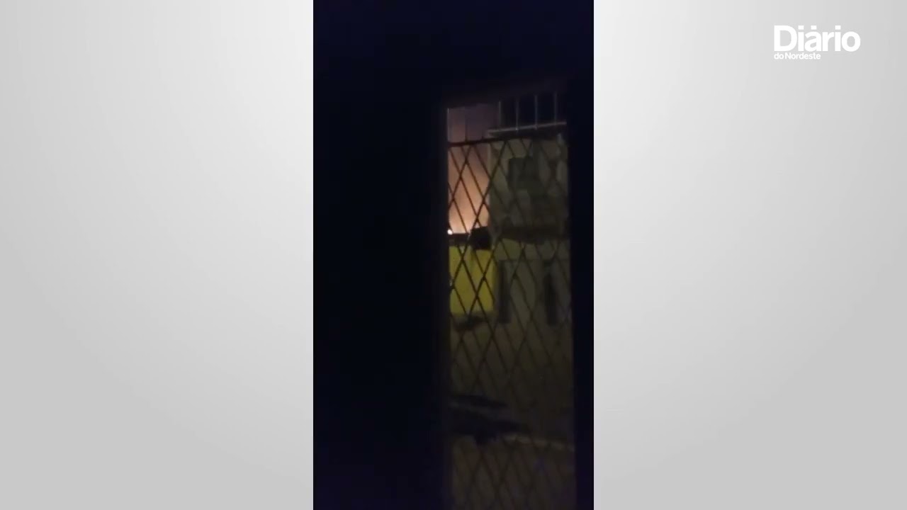 Imagem da notícia Mulher morre e dois ficam feridos em incêndio em residência em Aracati