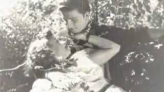 Zeki Müren - Veda Busesi - Hani O Bırakıp Giderken Seni