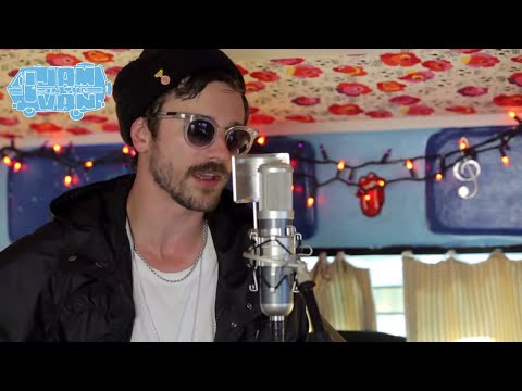 download lagu mp3 mp4 Hollywood Jam In The Van, download lagu Hollywood Jam In The Van gratis, unduh video klip Hollywood Jam In The Van