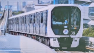 東京ビッグサイト駅でゆりかもめ７３００系開業３０周年記念マーク付の撮影成功しました❗