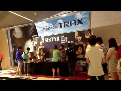 Sistar Give It To Me Fansign at IFC Mall Fancam 130630