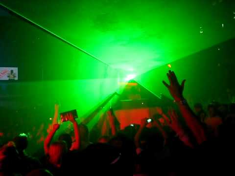 Ibiza 09-09-09 Erick Morillo @ Pacha - Dataworx vs La Roux - In For The﻿ Kill (Hook N Sling Edit)