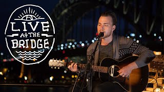 Ásgeir - King And Cross (Live at The Bridge)