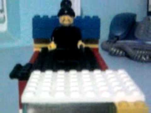 Lego Guess Who Tot mai sus feat deMOGA