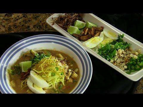 Vegetarian Khao Soi - Coconut based Noodle Soup | Show Me The Curry