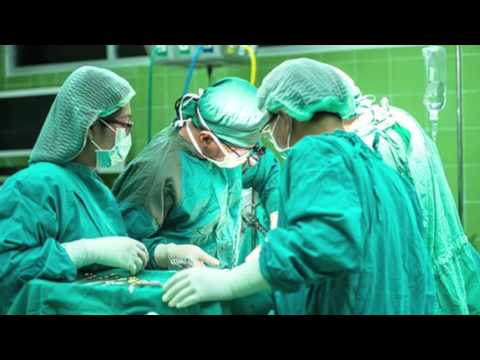 Borse sotto occhi della sera della ragione e il trattamento Maschera con collagen per letà di persona