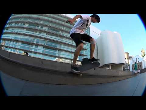 Aram Modrego - Skateboarding in Barcelona
