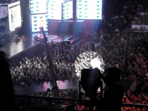 kalomoira feat fatman scoop mad vmas 2010