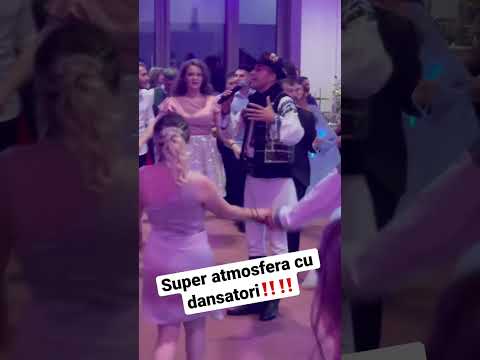Super atmosfera la nunta cu dansatori!