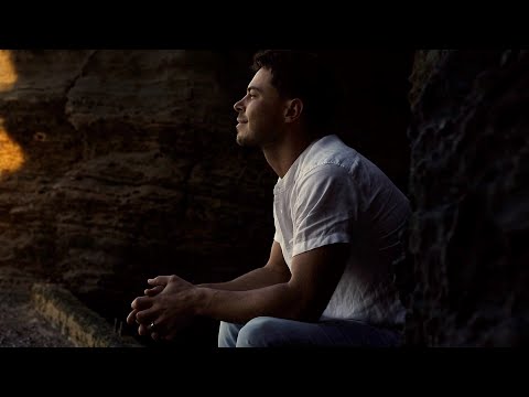 Bobby van Jaarsveld - Yeshua (Lyric Video)