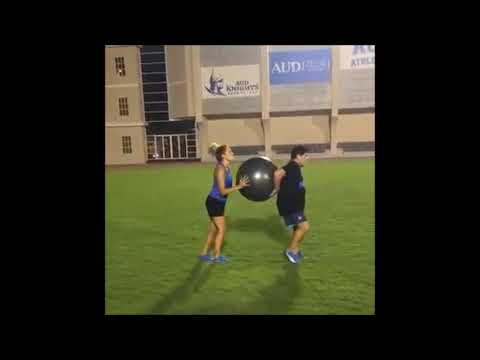 IMPERDIBLE Diego Armando Maradona entrenando con Rocío Oliva