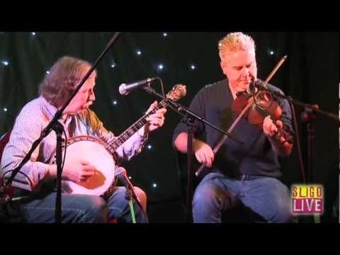Mick O'Connor & friends play Sligo Live: Traditional Irish Music from LiveTrad.com