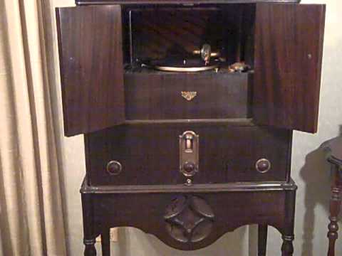 ACE BRIGODE'S 14 VIRGINIANS - FOLLOW THE SWALLOW - ROARING 20'S VICTROLA RADIOLA