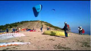 preview picture of video 'despegue parapente  Ager 2010'