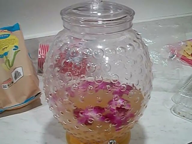 A Lil Tea Time Pop-Up Shop