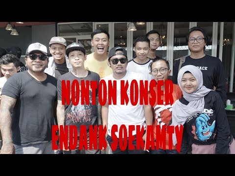 afni-dolan-6-nonton-konser-endank-soekamti-kebumen