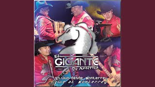 Llorando Bajo la Lluvia (En Vivo)