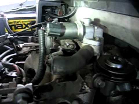 P0401 code ford Throttle body EGR port cleaning 4.6 Ford Expedition part 3 of 5