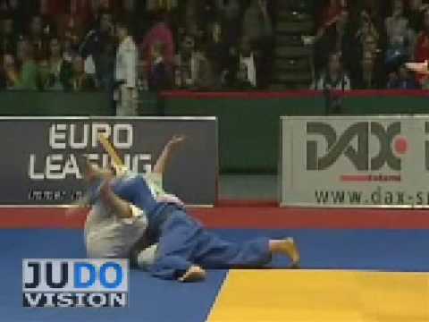 JUDO 2009 Grand Prix Hamburg: Yoshie Ueno 上野順恵 (JPN) - Africa Gutierrez (ESP)