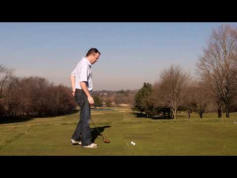 Hitting a 1950 MacGregor Ben Hogan persimmon and Wood Bros persimmon