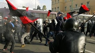 Greece: Anarchist Greetings for 2015 [Jingle Bells - Frank Sinatra version]